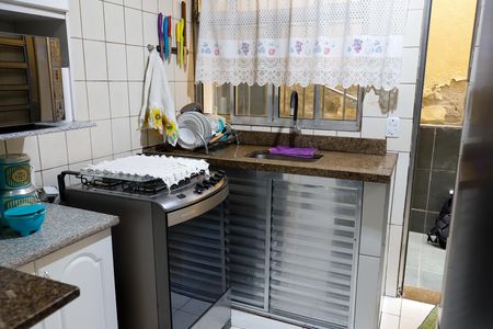 Casa à venda com 170m², 6 quartos e 1 vaga Casa à venda com 170m², 6 quartos e 1 vagaCozinha