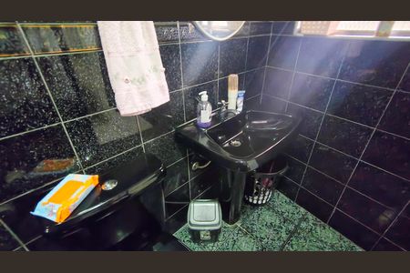 Casa à venda com 170m², 6 quartos e 1 vaga Casa à venda com 170m², 6 quartos e 1 vagaBanheiro da Suíte 3