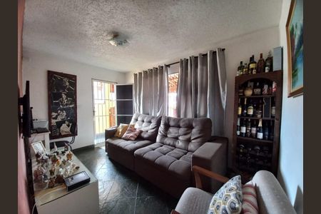 Sala de casa à venda com 5 quartos, 170m² em Jardim Roberto, Osasco