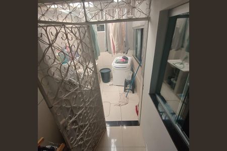Casa à venda com 120m², 4 quartos e 2 vagasÁrea de Serviço