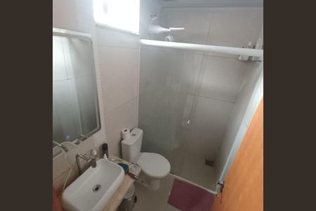 Banheiro de casa à venda com 4 quartos, 120m² em Conjunto C5, Brasília