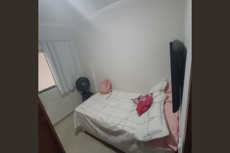 Casa à venda com 120m², 4 quartos e 2 vagasQuarto