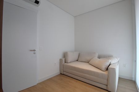 Quarto 1 de apartamento para alugar com 2 quartos, 71m² em Itaim Bibi, São Paulo