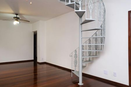 Sala de apartamento para alugar com 3 quartos, 223m² em Centro, Nova Iguaçu