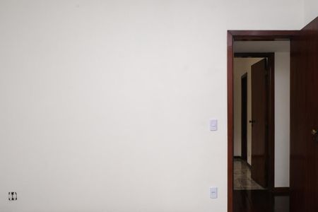 Apartamento para alugar com 223m², 3 quartos e 2 vagas Apartamento para alugar com 223m², 3 quartos e 2 vagasQuarto 2