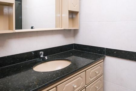 Apartamento para alugar com 223m², 3 quartos e 2 vagas Apartamento para alugar com 223m², 3 quartos e 2 vagasBanheiro Social