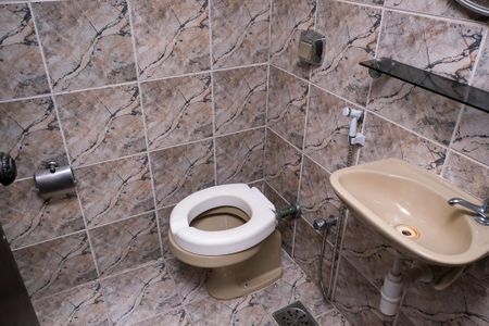 Apartamento para alugar com 223m², 3 quartos e 2 vagas Apartamento para alugar com 223m², 3 quartos e 2 vagasBanheiro Terraço