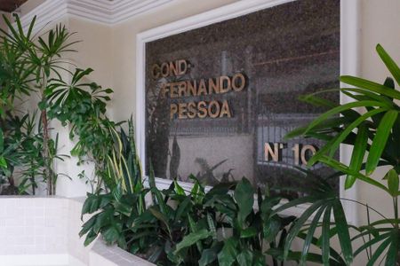 Apartamento para alugar com 223m², 3 quartos e 2 vagas Apartamento para alugar com 223m², 3 quartos e 2 vagasFachada e portaria