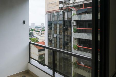 Apartamento para alugar com 223m², 3 quartos e 2 vagas Apartamento para alugar com 223m², 3 quartos e 2 vagasVaranda