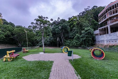 Casa de condomínio para alugar com 345m², 3 quartos e 4 vagas Casa de condomínio para alugar com 345m², 3 quartos e 4 vagasÁrea Comum