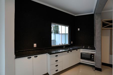 Casa de condomínio para alugar com 345m², 3 quartos e 4 vagas Casa de condomínio para alugar com 345m², 3 quartos e 4 vagasCozinha
