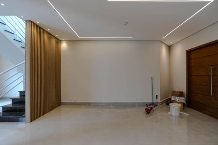 Sala de casa de condomínio para alugar com 3 quartos, 345m² em Botujuru, Mogi das Cruzes