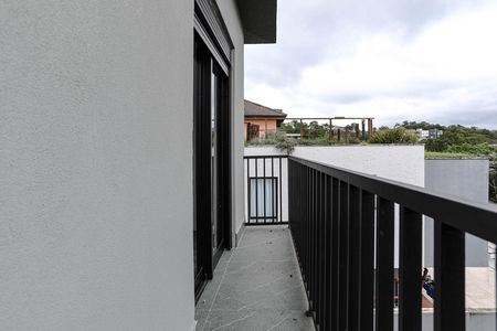 Casa de condomínio para alugar com 345m², 3 quartos e 4 vagas Casa de condomínio para alugar com 345m², 3 quartos e 4 vagasVaranda