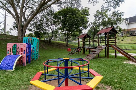 Casa de condomínio para alugar com 345m², 3 quartos e 4 vagas Casa de condomínio para alugar com 345m², 3 quartos e 4 vagasÁrea Comum
