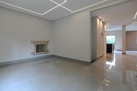 Casa de condomínio para alugar com 345m², 3 quartos e 4 vagas Casa de condomínio para alugar com 345m², 3 quartos e 4 vagasSala