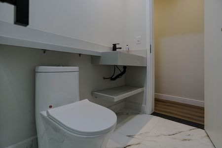 Casa de condomínio para alugar com 345m², 3 quartos e 4 vagas Casa de condomínio para alugar com 345m², 3 quartos e 4 vagasBanheiro - Quarto 3 - Suíte