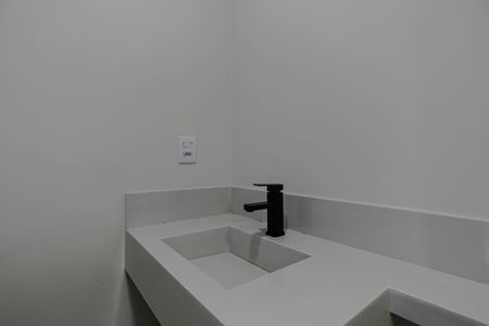 Casa de condomínio para alugar com 345m², 3 quartos e 4 vagas Casa de condomínio para alugar com 345m², 3 quartos e 4 vagasBanheiro - Quarto 1 - Suíte
