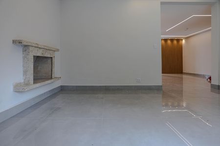 Casa de condomínio para alugar com 345m², 3 quartos e 4 vagas Casa de condomínio para alugar com 345m², 3 quartos e 4 vagasSala