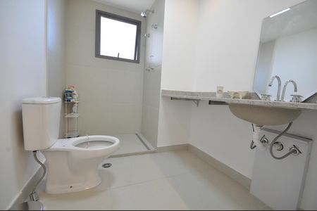 Apartamento à venda com 155m², 3 quartos e 2 vagasBanheiro da Suíte Master