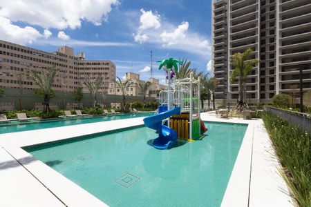 Apartamento à venda com 155m², 3 quartos e 2 vagas Apartamento à venda com 155m², 3 quartos e 2 vagasÁrea comum - Piscina Infantil