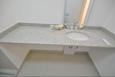 Apartamento à venda com 155m², 3 quartos e 2 vagasBanheiro da Suíte Master
