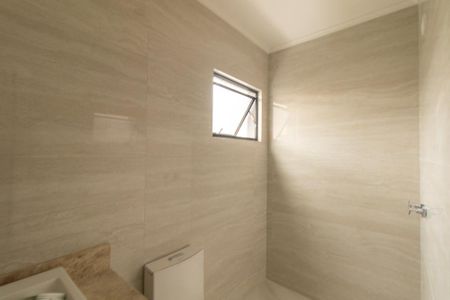 Casa de condomínio à venda com 115m², 3 quartos e 2 vagas Casa de condomínio à venda com 115m², 3 quartos e 2 vagasBanheiro da Suíte