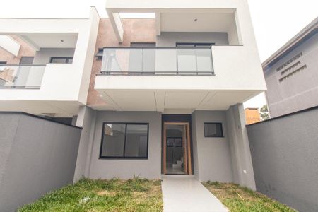 Casa de condomínio à venda com 115m², 3 quartos e 2 vagas Casa de condomínio à venda com 115m², 3 quartos e 2 vagasFachada