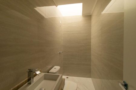 Casa de condomínio à venda com 115m², 3 quartos e 2 vagas Casa de condomínio à venda com 115m², 3 quartos e 2 vagasBanheiro Social