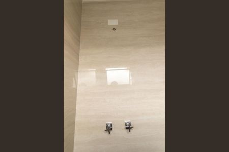 Casa de condomínio à venda com 115m², 3 quartos e 2 vagas Casa de condomínio à venda com 115m², 3 quartos e 2 vagasBanheiro da Suíte