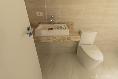Casa de condomínio à venda com 115m², 3 quartos e 2 vagas Casa de condomínio à venda com 115m², 3 quartos e 2 vagasBanheiro da Suíte