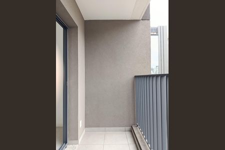 Varanda de kitnet/studio para alugar com 1 quarto, 25m² em Pinheiros, São Paulo