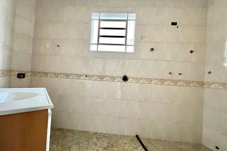 Casa para alugar com 157m², 3 quartos e 2 vagas Casa para alugar com 157m², 3 quartos e 2 vagasBanheiro Corredor