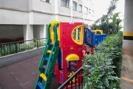 Apartamento à venda com 45m², 2 quartos e 1 vagaÁrea comum - Playground
