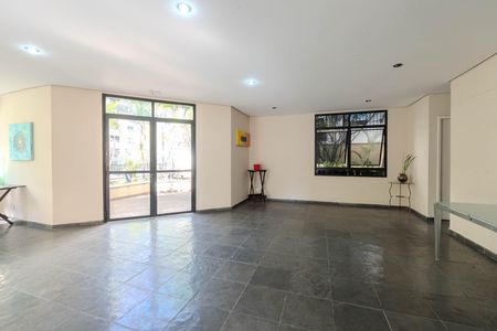 Studio à venda com 29m², 1 quarto e sem vaga Studio à venda com 29m², 1 quarto e sem vagaÁrea comum - Salão de festas