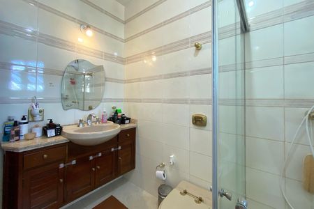 Casa à venda com 360m², 5 quartos e 4 vagas