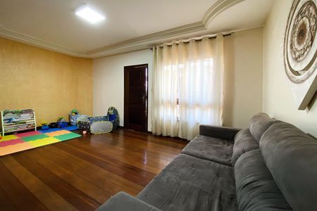 Casa à venda com 360m², 5 quartos e 4 vagas