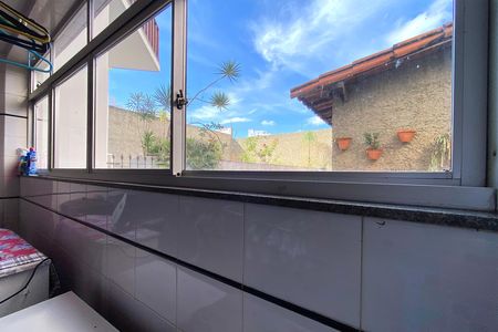 Casa à venda com 360m², 5 quartos e 4 vagas