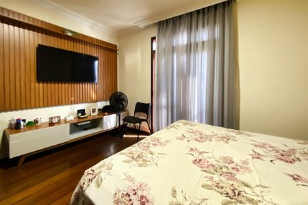 Casa à venda com 360m², 5 quartos e 4 vagas