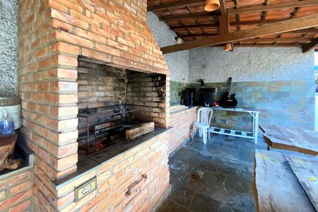 Casa à venda com 360m², 5 quartos e 4 vagas