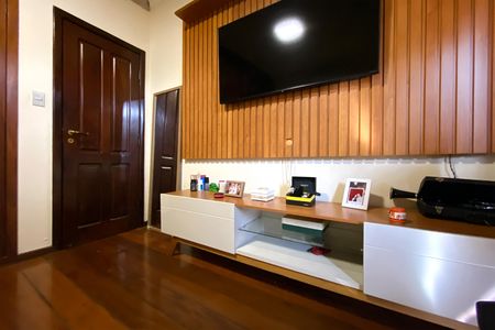 Casa à venda com 360m², 5 quartos e 4 vagas
