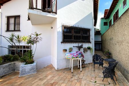 Casa à venda com 360m², 5 quartos e 4 vagas