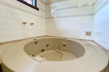 Casa à venda com 360m², 5 quartos e 4 vagas