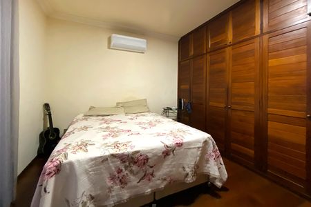 Casa à venda com 360m², 5 quartos e 4 vagas
