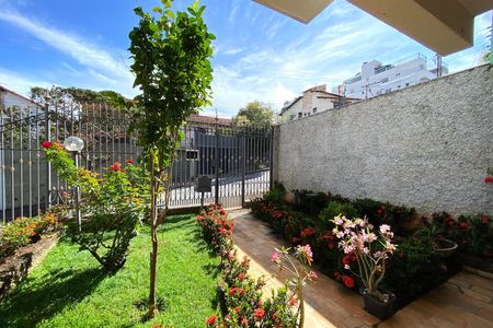 Casa à venda com 360m², 5 quartos e 4 vagas