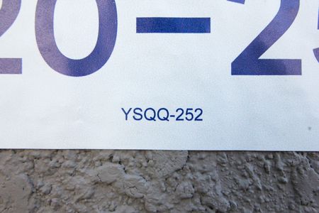 Apartamento à venda com 50m², 2 quartos e 1 vagaPlaca instalada em 26/05/2026 com o código YSQQ-252