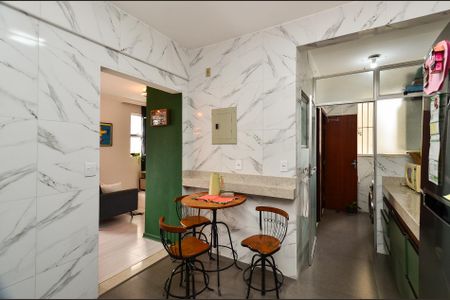 Apartamento à venda com 108m², 3 quartos e 2 vagas Apartamento à venda com 108m², 3 quartos e 2 vagasCozinha