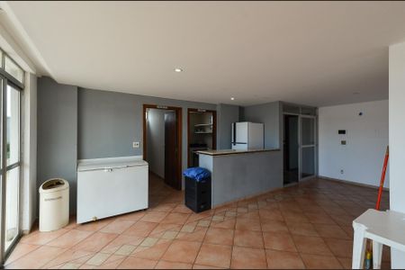 Apartamento à venda com 108m², 3 quartos e 2 vagas Apartamento à venda com 108m², 3 quartos e 2 vagasÁrea comum - Salão de festas