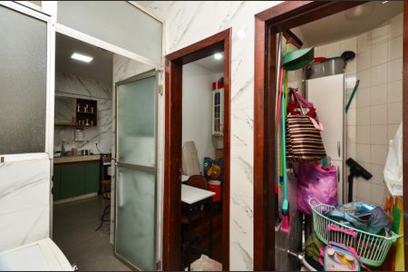 Apartamento à venda com 108m², 3 quartos e 2 vagas Apartamento à venda com 108m², 3 quartos e 2 vagasÁrea de Serviço