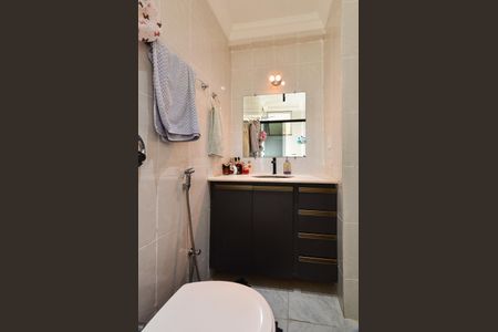 Apartamento à venda com 108m², 3 quartos e 2 vagas Apartamento à venda com 108m², 3 quartos e 2 vagasBanheiro Suíte