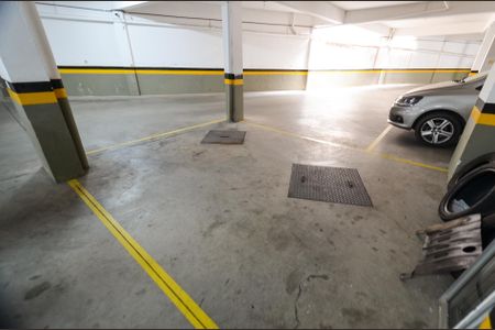 Apartamento à venda com 108m², 3 quartos e 2 vagas Apartamento à venda com 108m², 3 quartos e 2 vagasGaragem